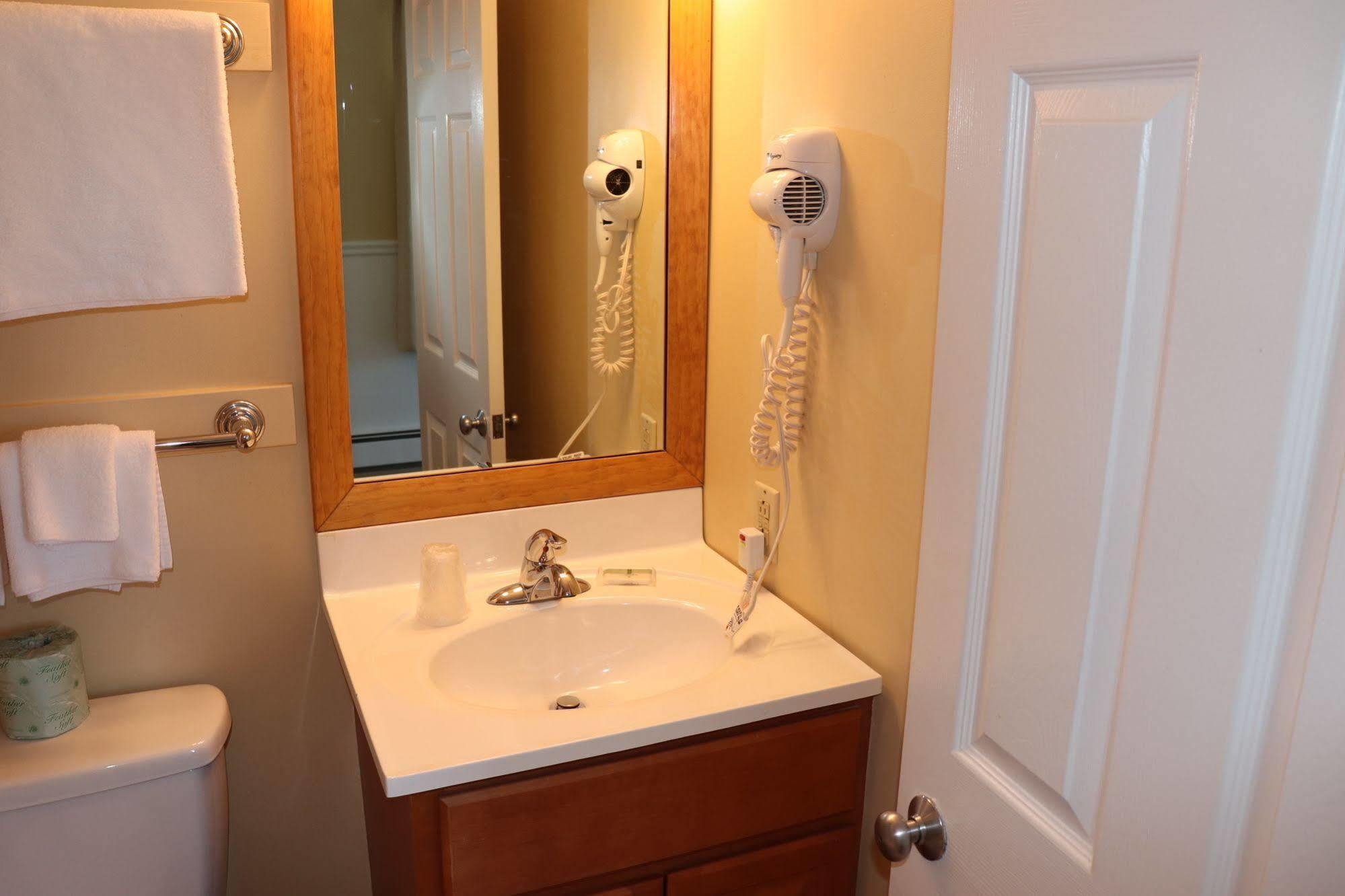 Hatchway Hotel Rockland Esterno foto